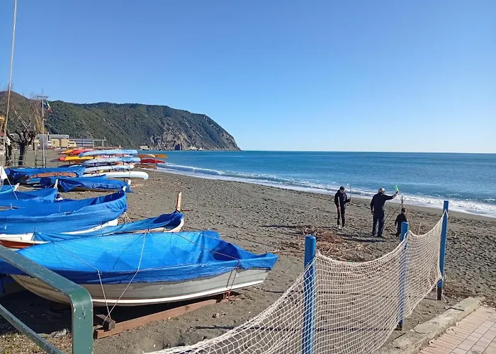La Casetta A Due Passi Dal Mare- 30 Steps From The - Sea Wiew Appartement